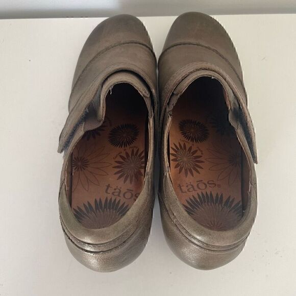 Taos Wedge Shoes Booties Size 9 Tan Leather Casual Slip On Comfort SPLURGE - Picture 10 of 11